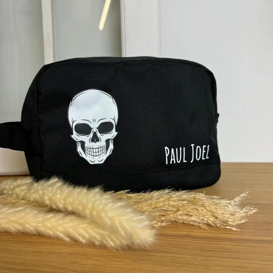 Kulturbeutel personalisiert mit Totenkopf und Namen | Kulturtasche | Waschtasche | Geschenk für Mann | Kosmetiktasche | Männergeschenk |